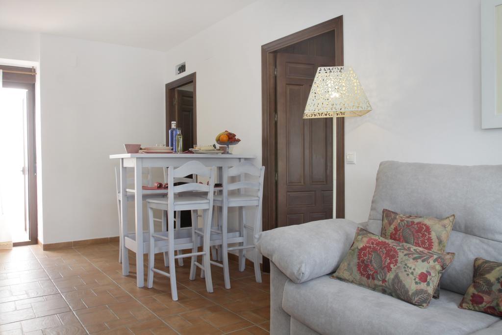 Apartamentos San Fernando 76 Cordova Esterno foto