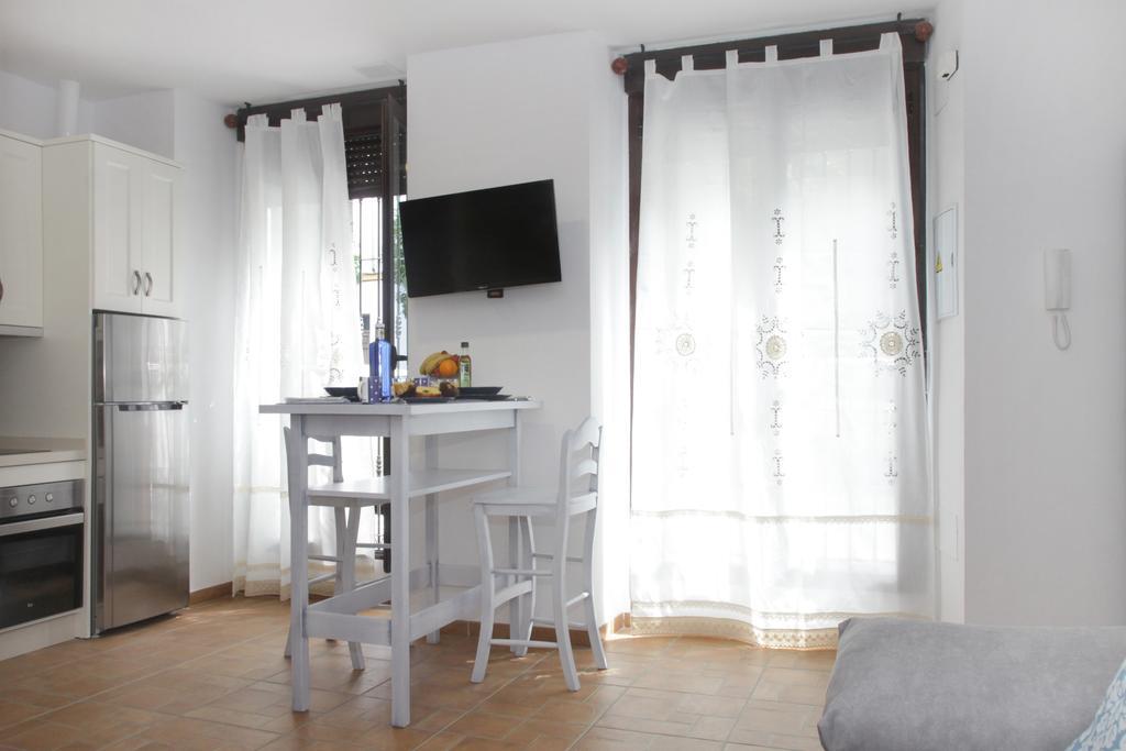 Apartamentos San Fernando 76 Cordova Esterno foto